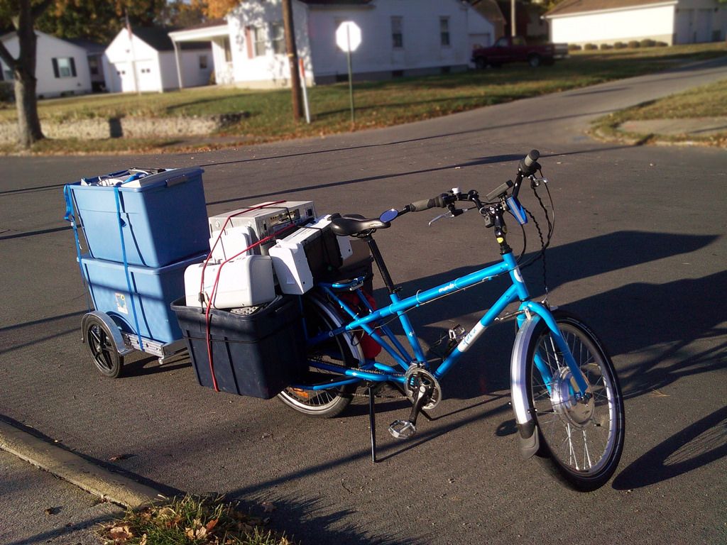 Hauling 800 lbs of e-waste with an electric cargo bike