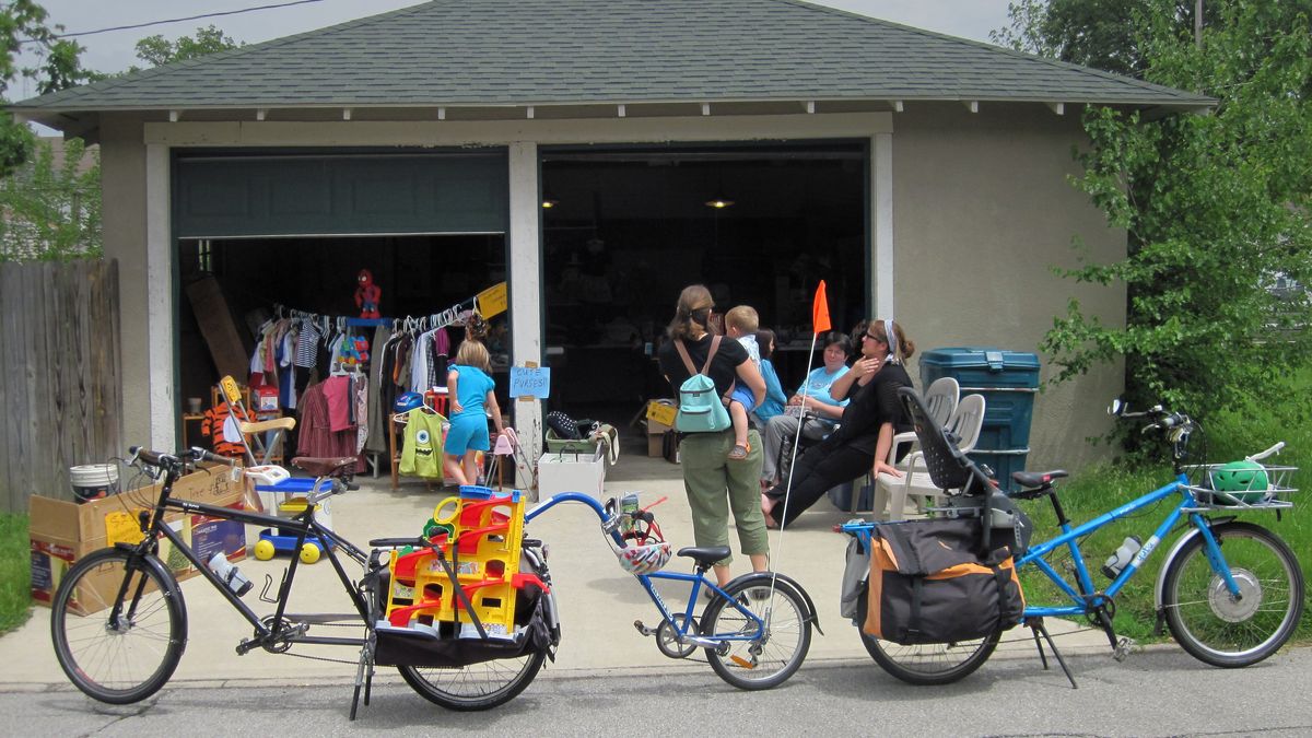 Surly Big Dummy vs Yuba Mundo vs Bakfiets